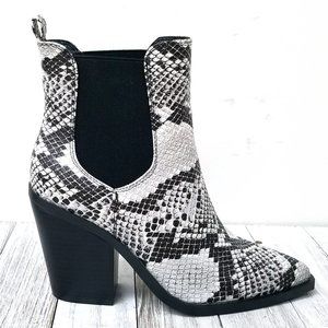 Black White Snake Point Toe Chelsea Ankle Boots